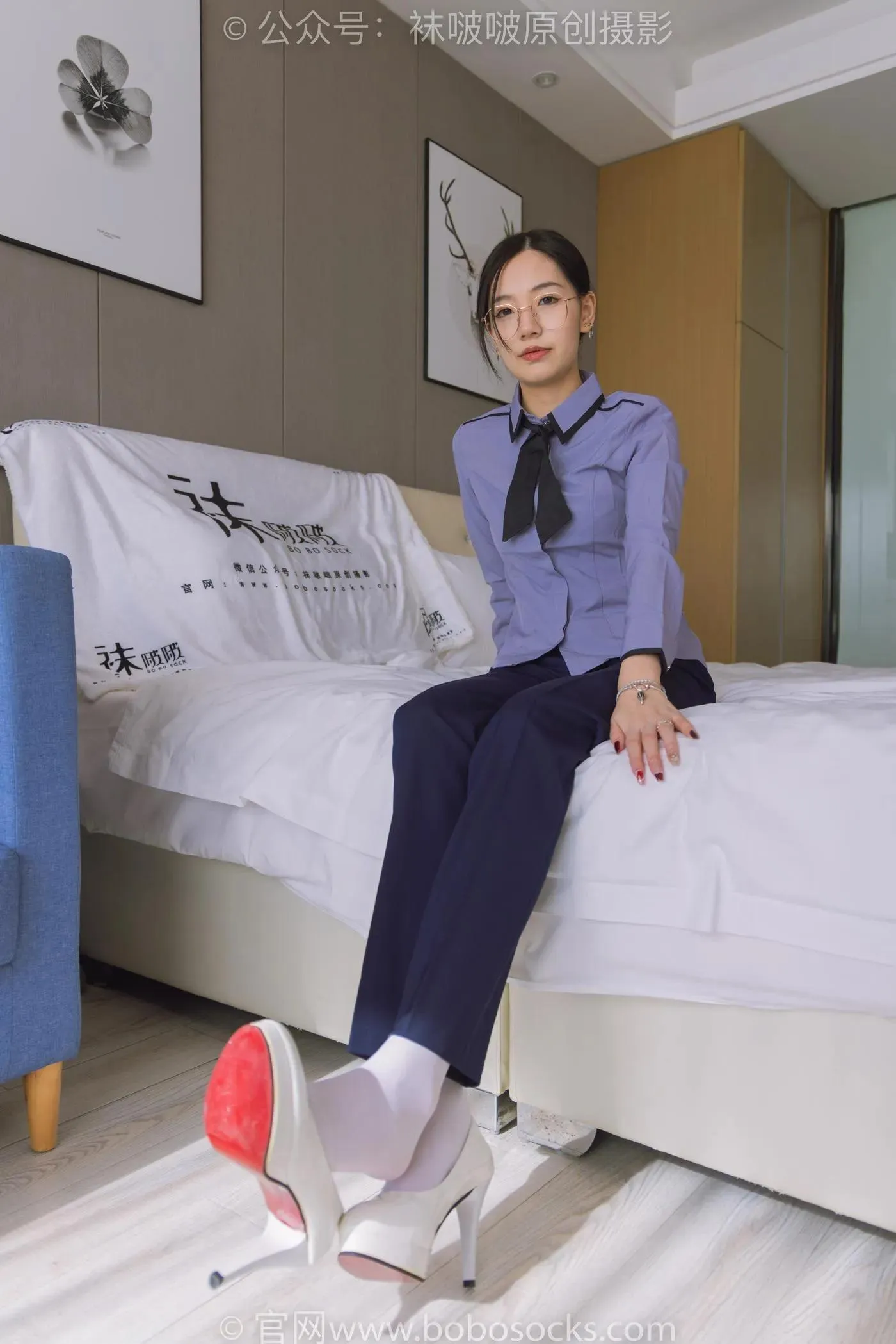 [BoBoSocks袜啵啵]NO.178 小甜豆-高跟鞋、厚白丝、ol风裤里丝 [140P]插图